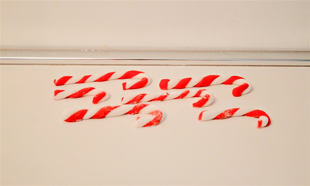 Picture - CANDYCANE.jpg